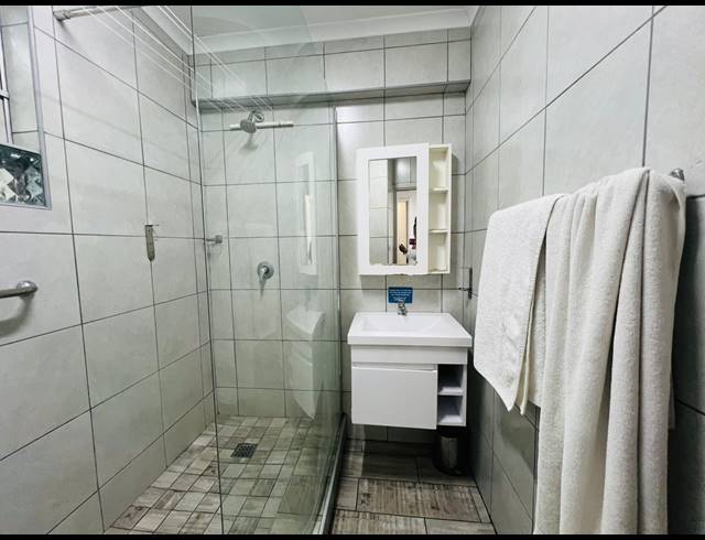1.5 BEDROOM APARTMENT FOR SALE IN POINT